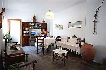 Hotel & Kalypso 3*