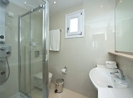 & Kalypso Hotel 3*