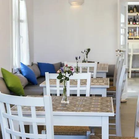 & Kalypso 3* Naousa (Paros)